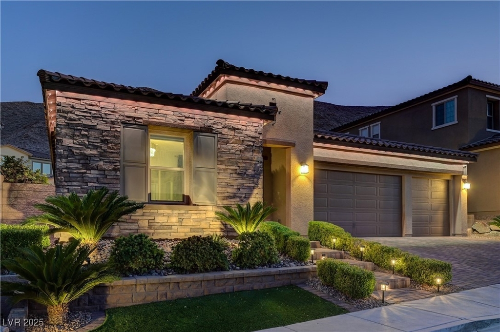 3943 Reyes Avenue - Photo 79
