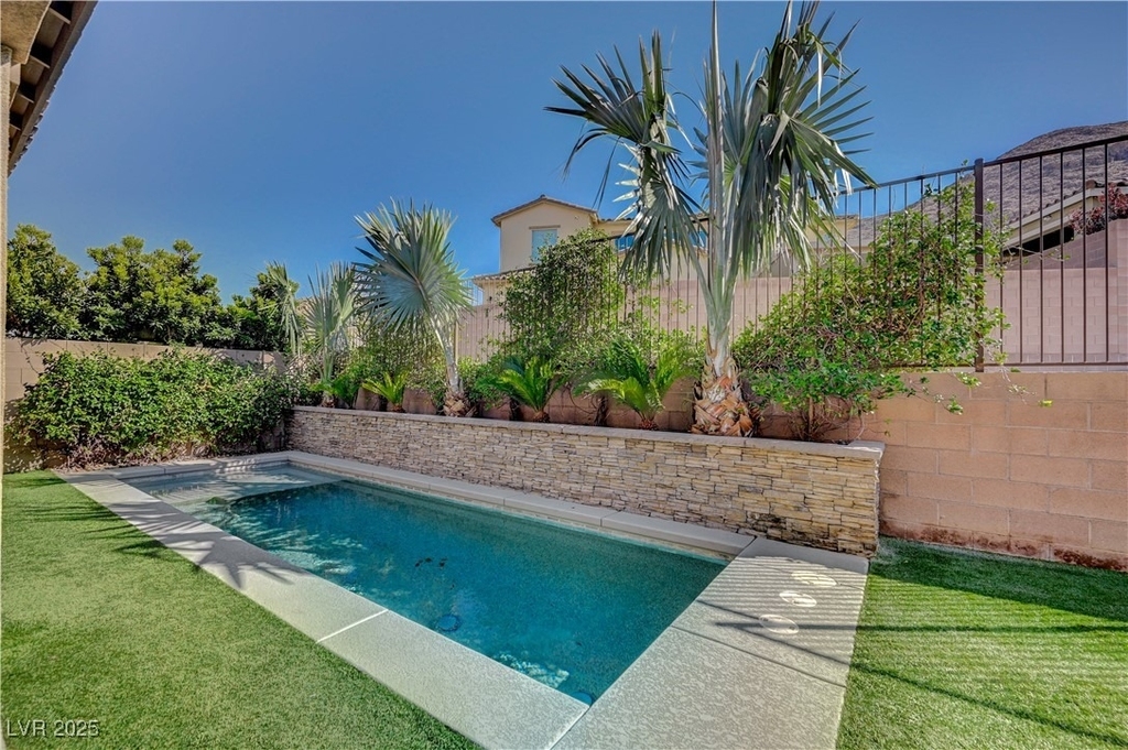 3943 Reyes Avenue - Photo 53