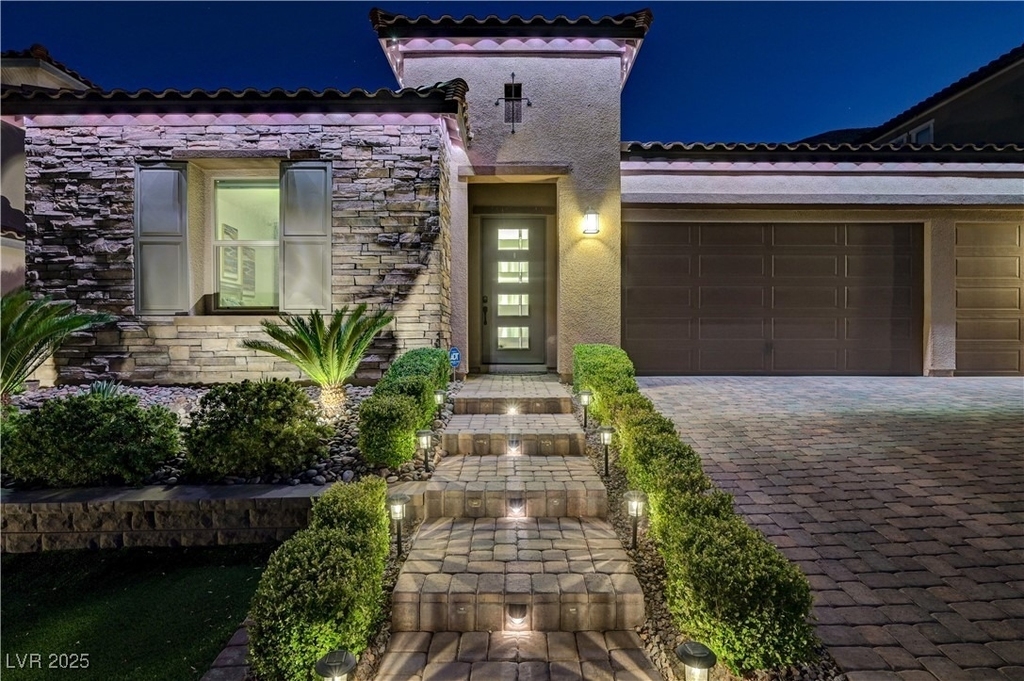 3943 Reyes Avenue - Photo 88