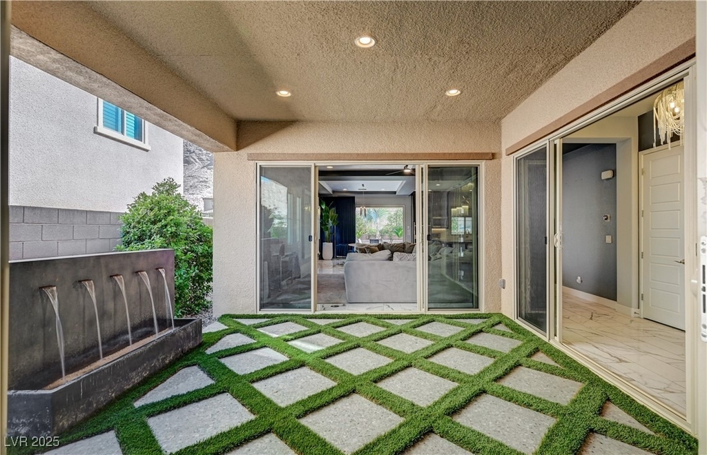 3943 Reyes Avenue - Photo 47