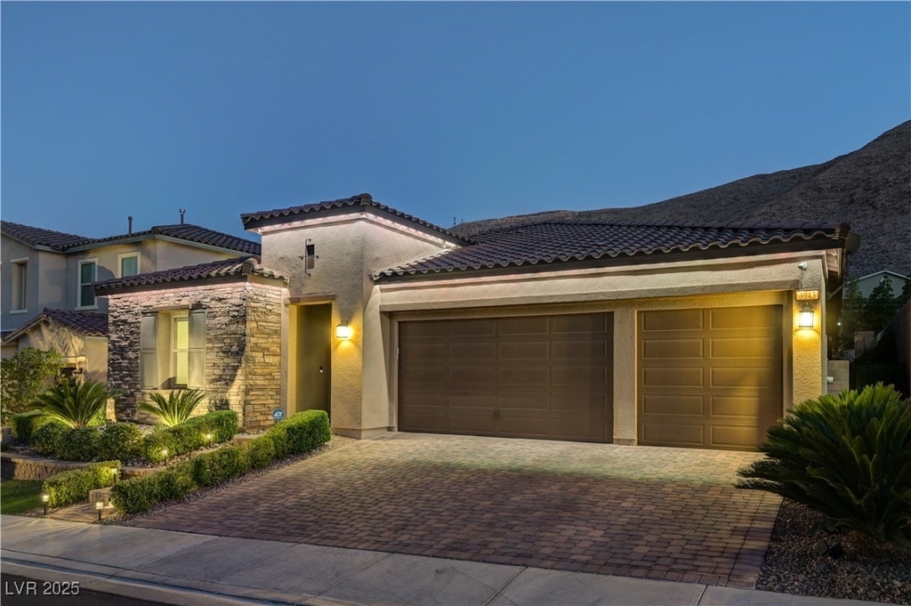 3943 Reyes Avenue - Photo 84