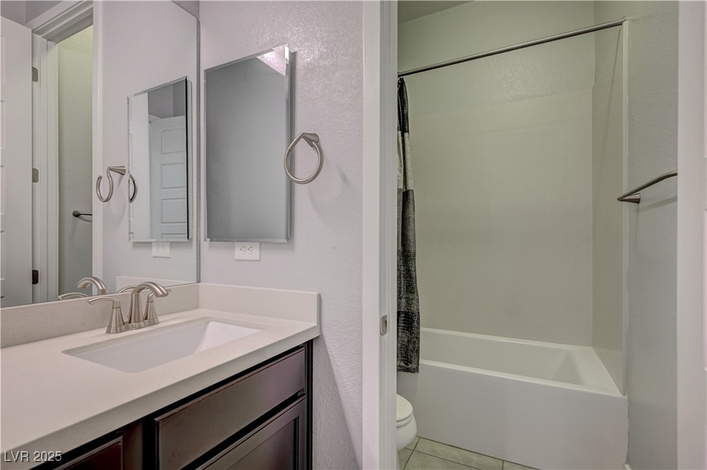 3943 Reyes Avenue - Photo 29