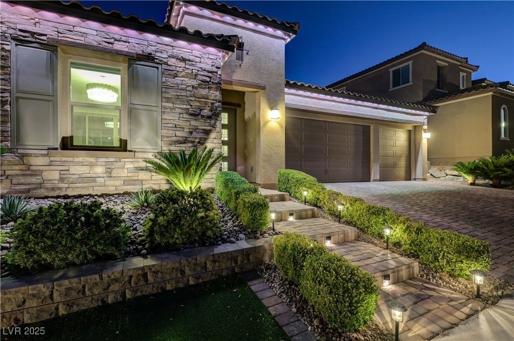 3943 Reyes Avenue - Photo 89