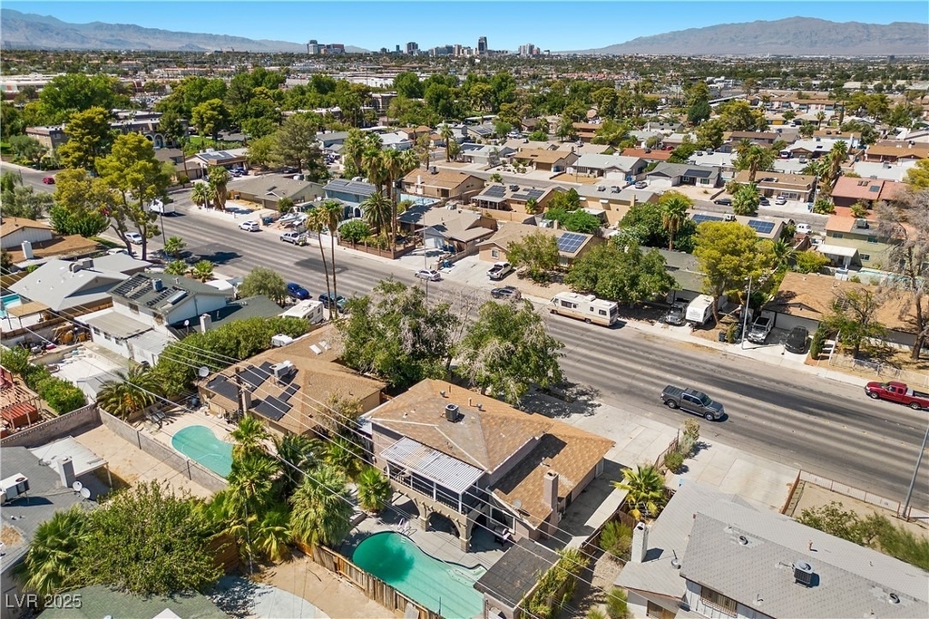 2571 Vegas Valley Drive - Photo 45