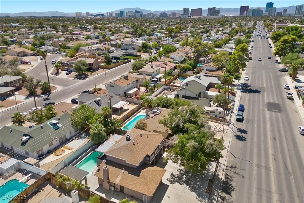 2571 Vegas Valley Drive - Photo 48