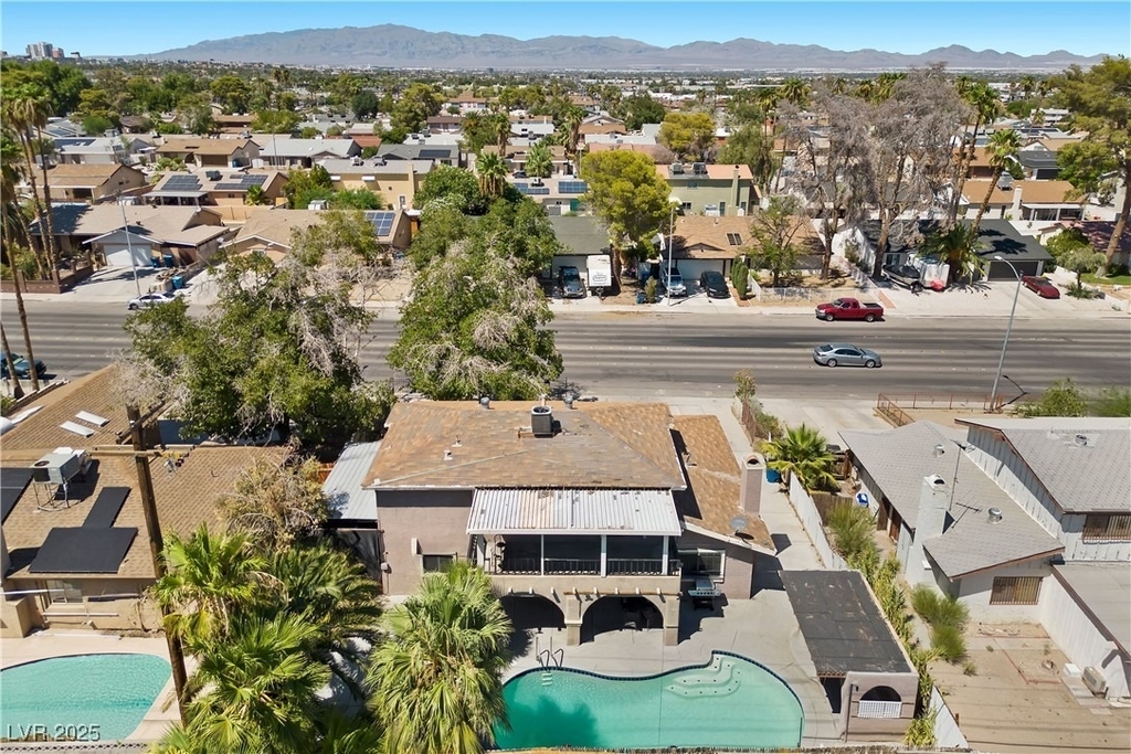 2571 Vegas Valley Drive - Photo 44