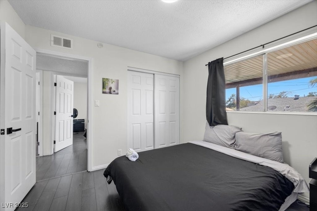 2571 Vegas Valley Drive - Photo 25