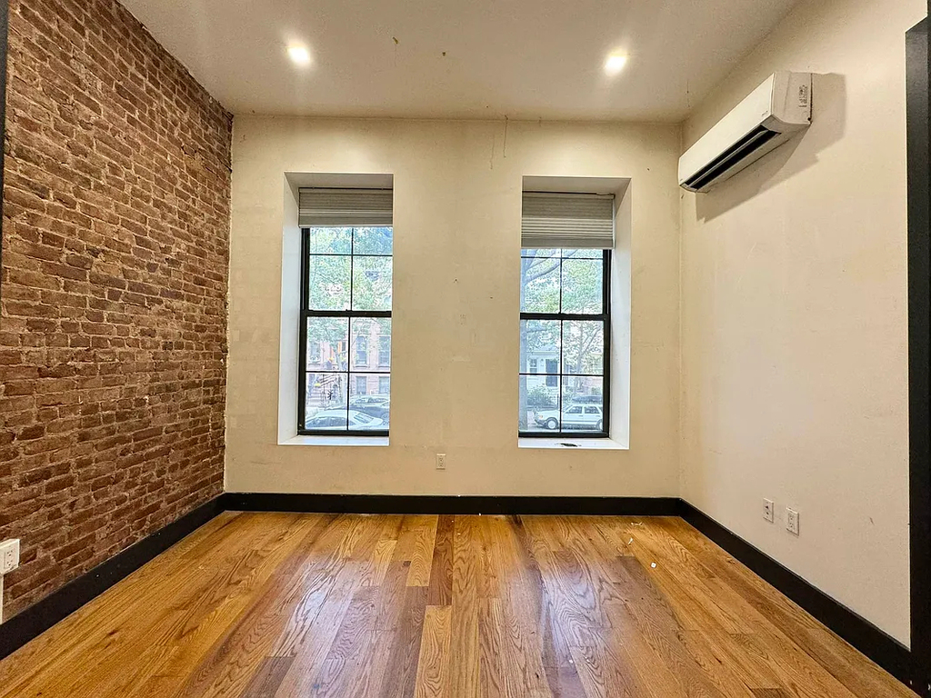 758 Putnam Avenue - Photo 1