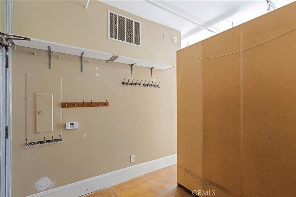 108 W 2nd Street - Photo 15