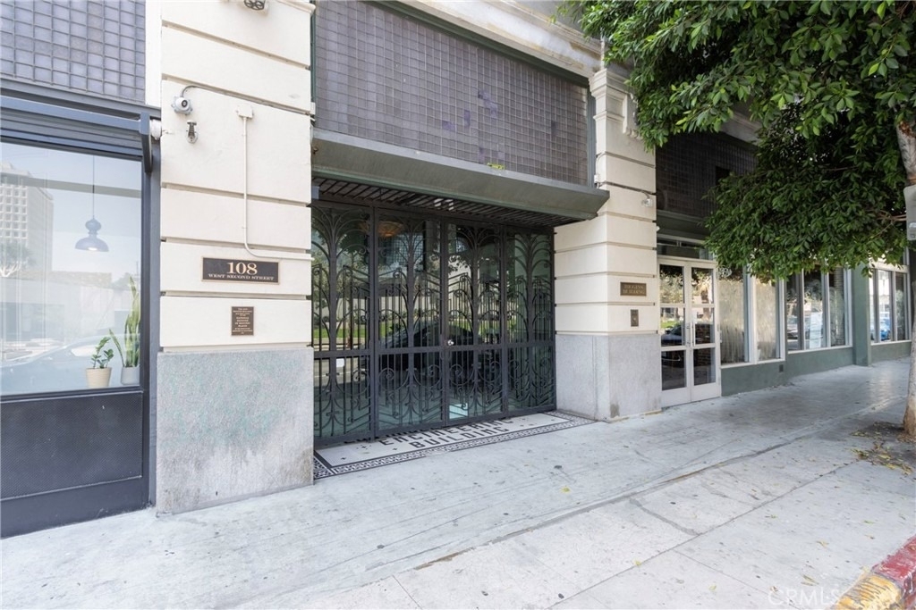 108 W 2nd Street - Photo 17