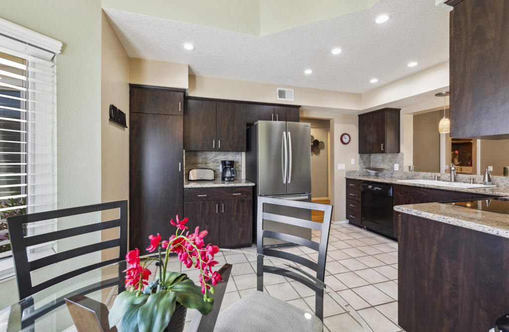 651 Vista Lago Circle N - Photo 7