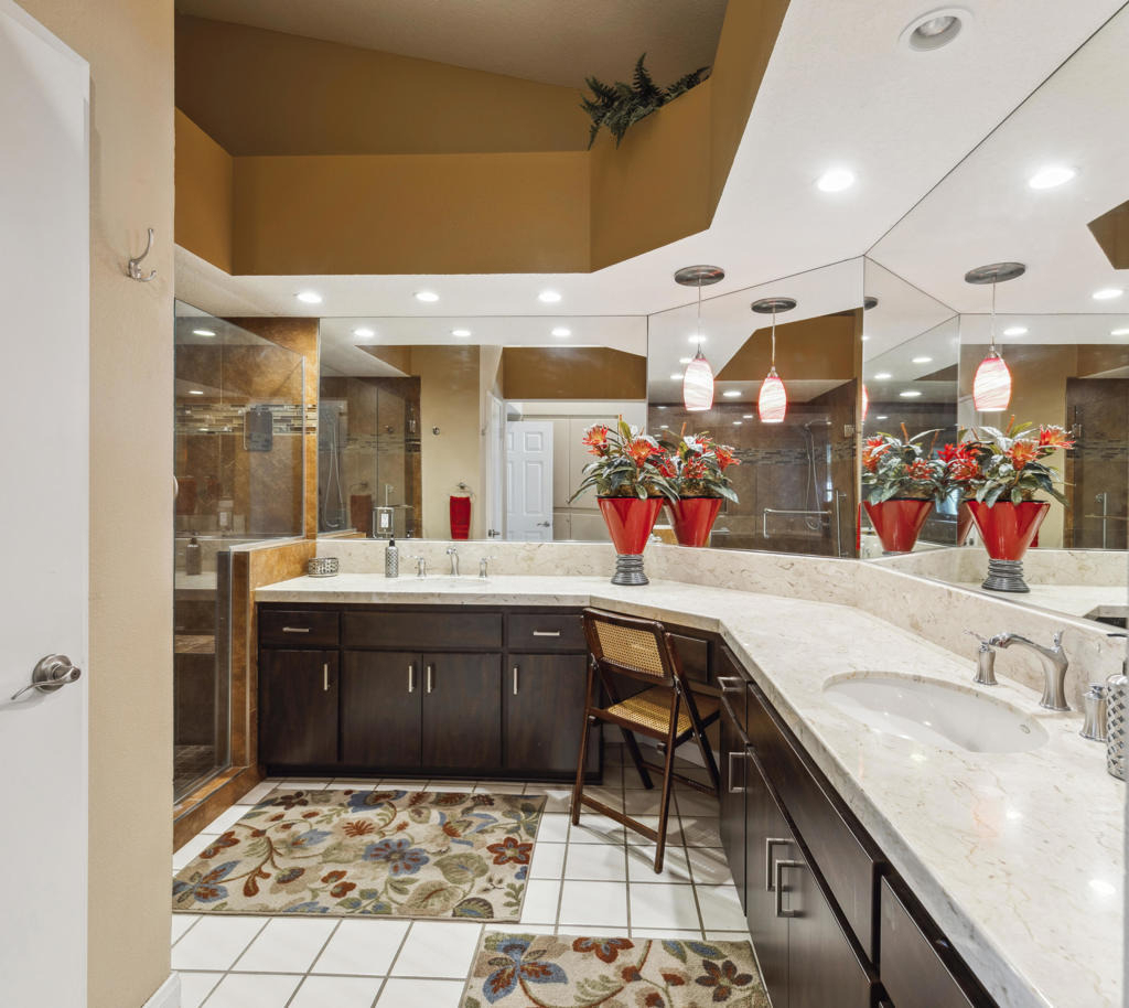 651 Vista Lago Circle N - Photo 10