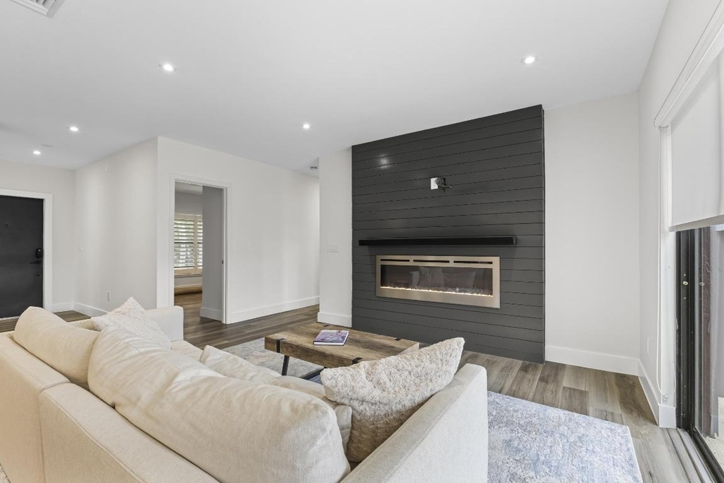 11311 Pond View Drive - Photo 15