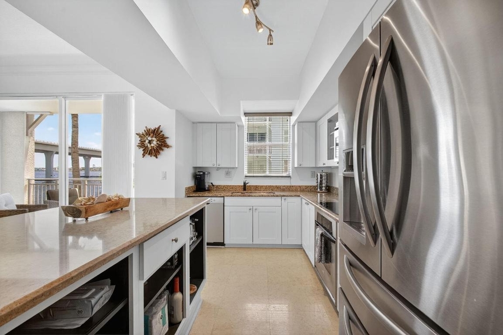 275 Nw Flagler Avenue - Photo 14