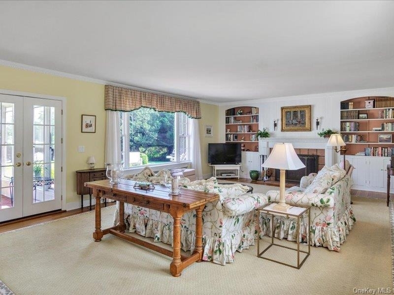 44 Griffing Avenue - Photo 5