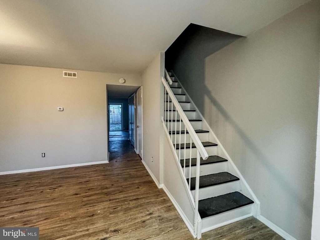 4 Milstone Court - Photo 8