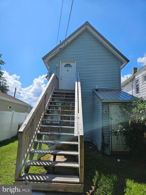 29 N New Street - Photo 1