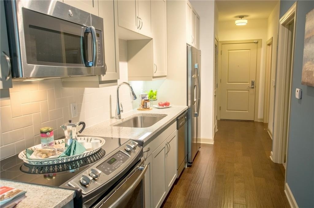 2420 Peachtree Road Nw - Photo 1