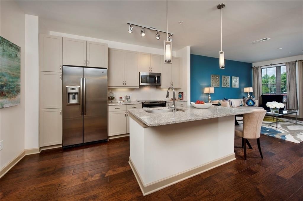 2420 Peachtree Road Nw - Photo 0
