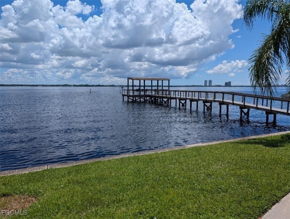 15493 Admiralty Circle - Photo 1