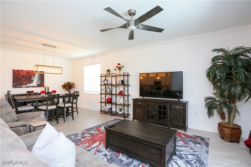 2155 Hamlin Street - Photo 45