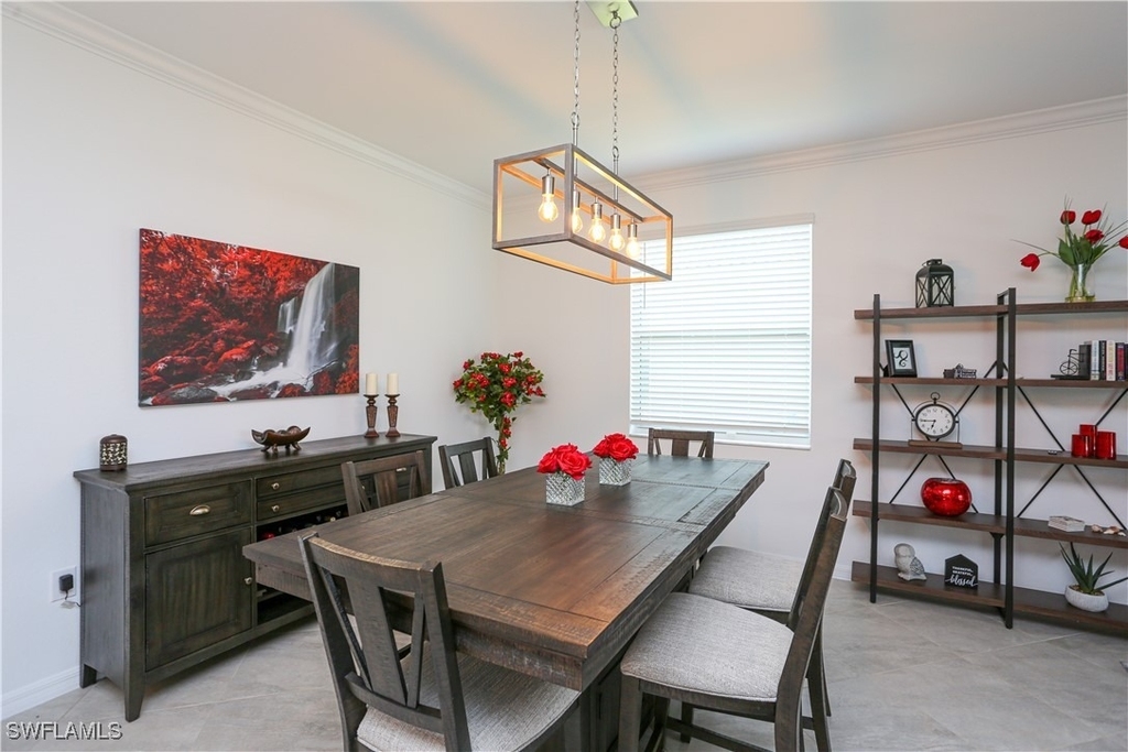 2155 Hamlin Street - Photo 39