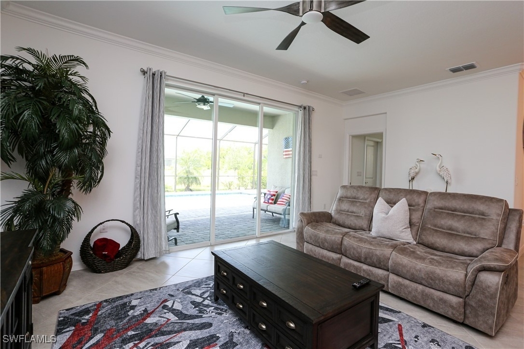 2155 Hamlin Street - Photo 48