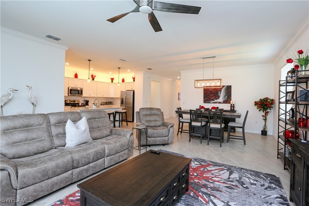 2155 Hamlin Street - Photo 47
