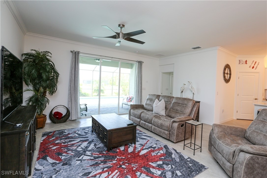 2155 Hamlin Street - Photo 42