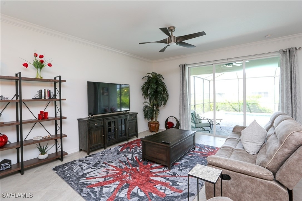 2155 Hamlin Street - Photo 43