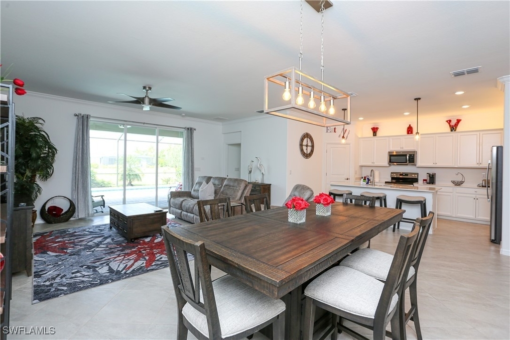 2155 Hamlin Street - Photo 40