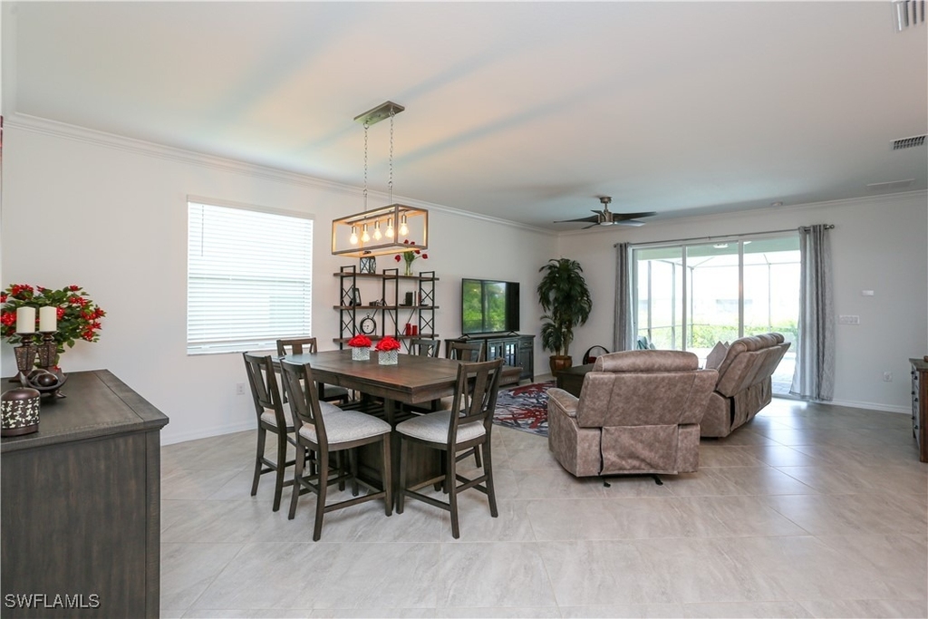 2155 Hamlin Street - Photo 38