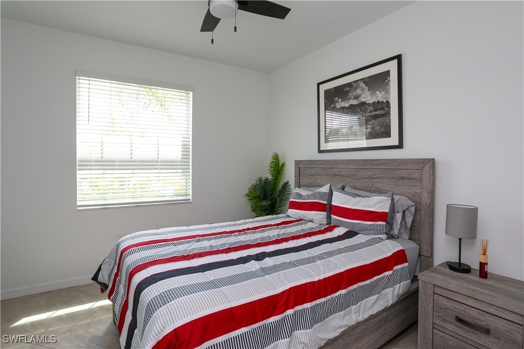 2155 Hamlin Street - Photo 29