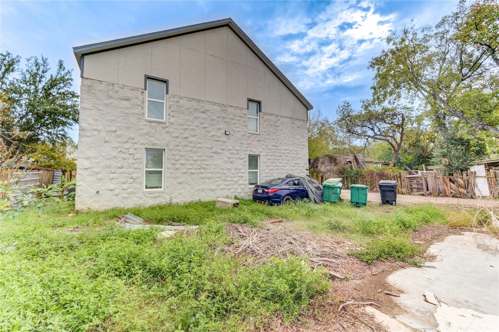 4323 Continental Drive - Photo 42