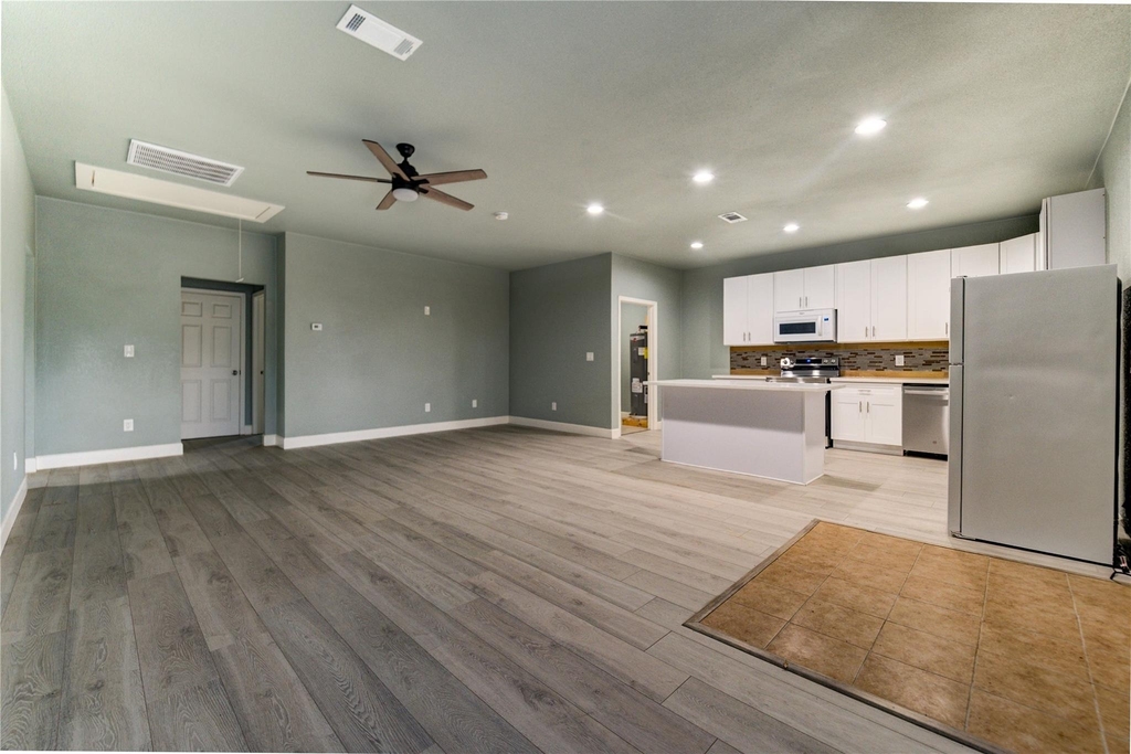 4323 Continental Drive - Photo 8