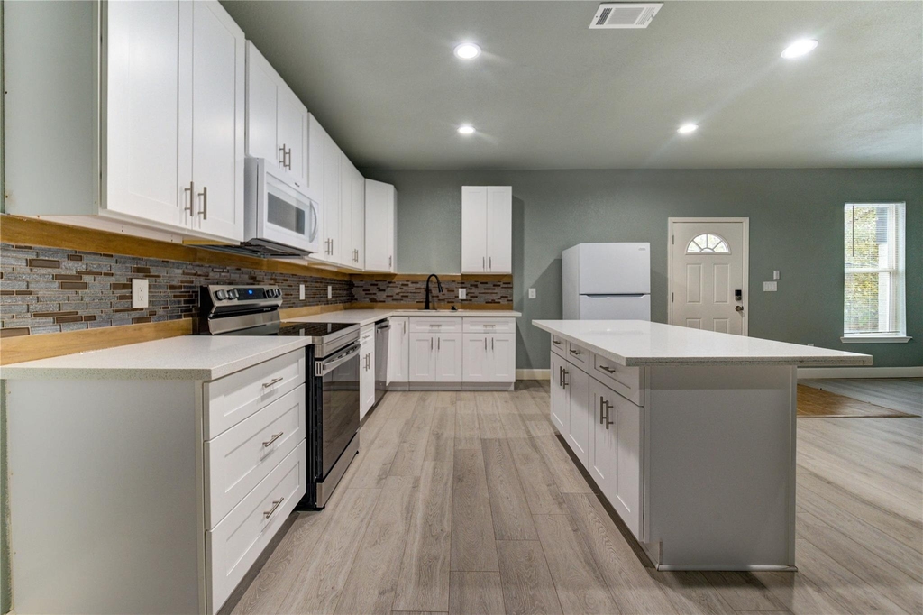 4323 Continental Drive - Photo 48