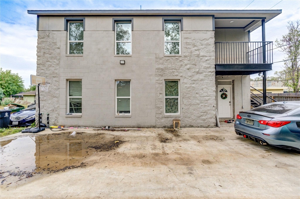 4323 Continental Drive - Photo 45
