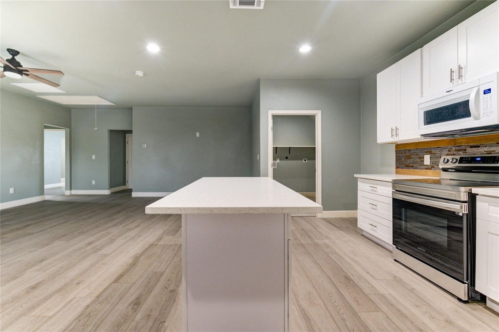 4323 Continental Drive - Photo 15