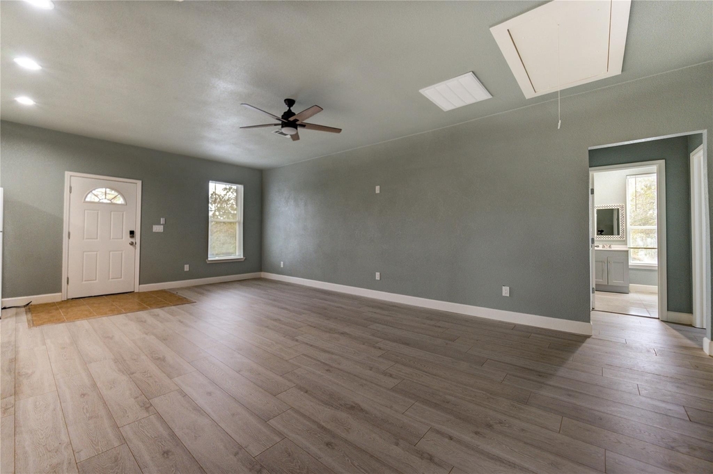 4323 Continental Drive - Photo 3