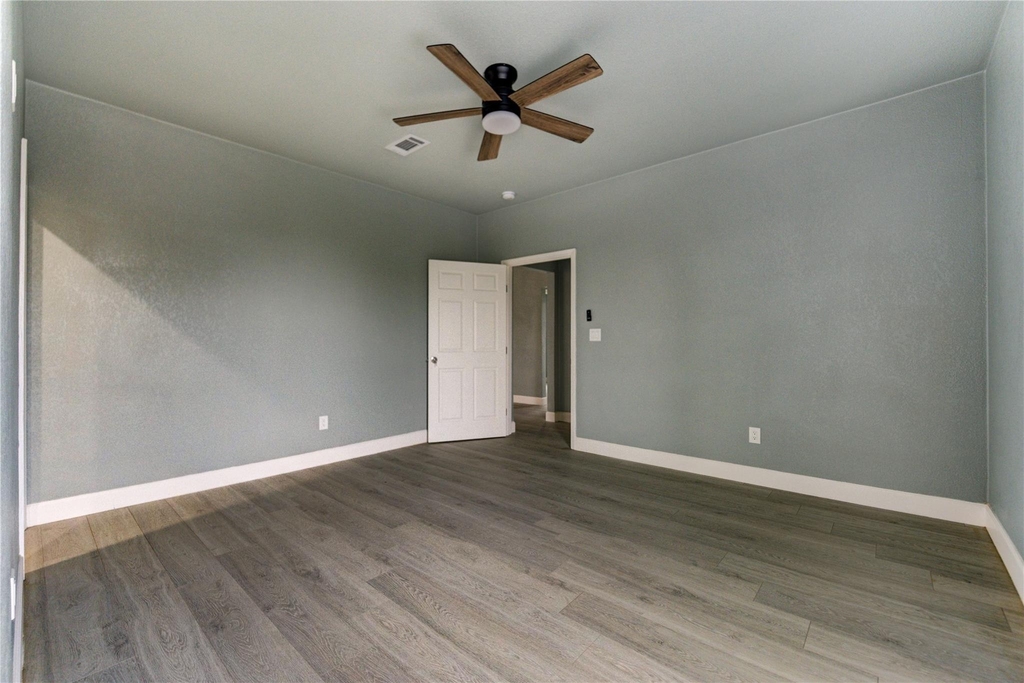 4323 Continental Drive - Photo 22