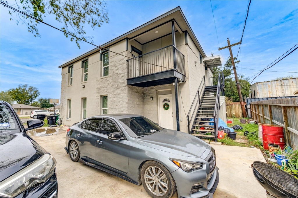 4323 Continental Drive - Photo 31