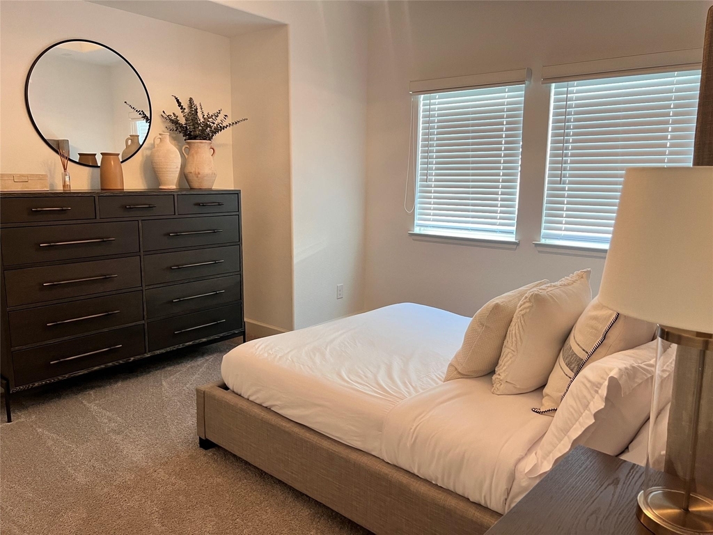 176 Sweeping Valley Drive - Photo 36