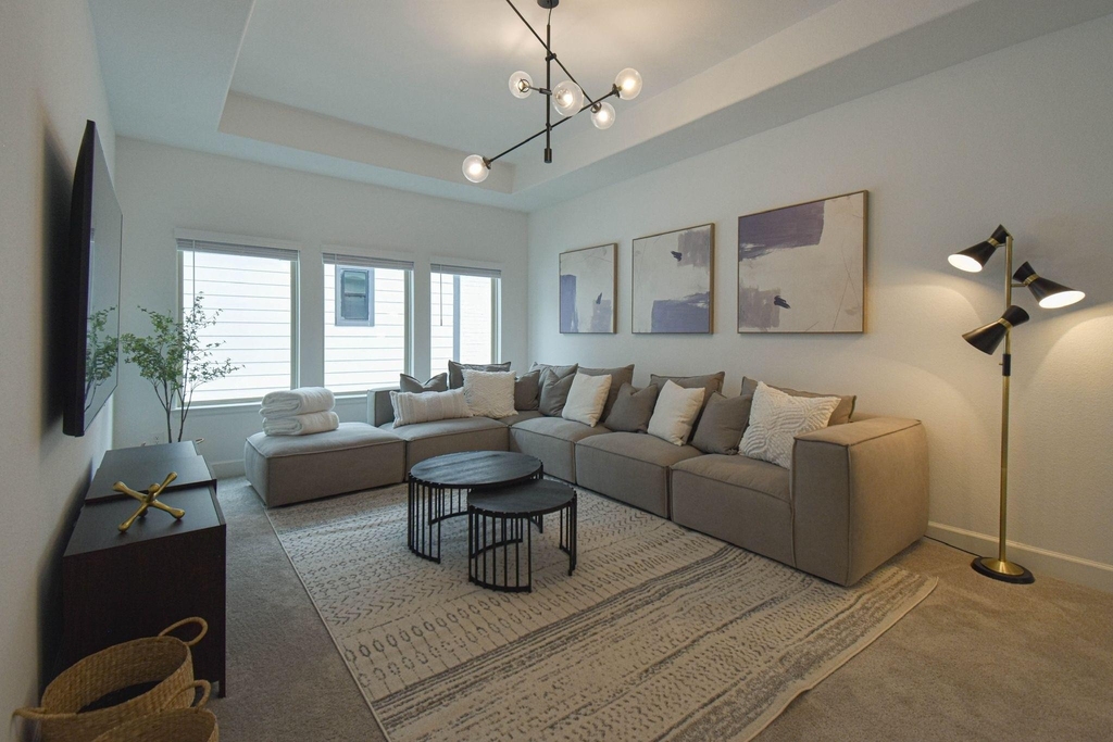 176 Sweeping Valley Drive - Photo 1