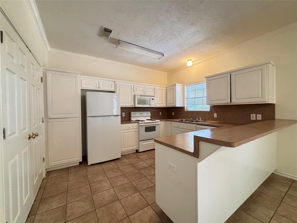 2455 Montgomery Road - Photo 0