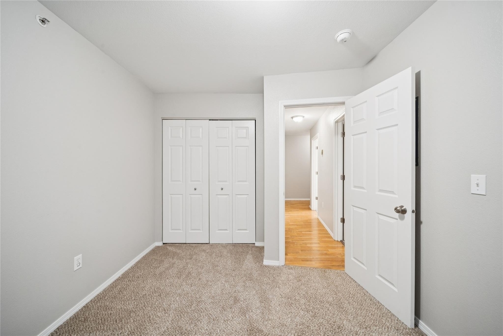 9905 William Jones Circle Unit 2 - Photo 35