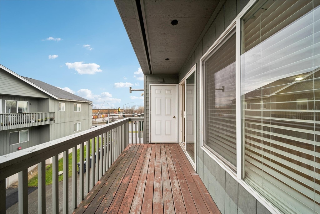 9905 William Jones Circle Unit 2 - Photo 18