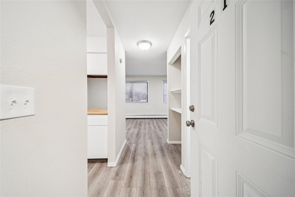 1046 W 26th Ave - Photo 19