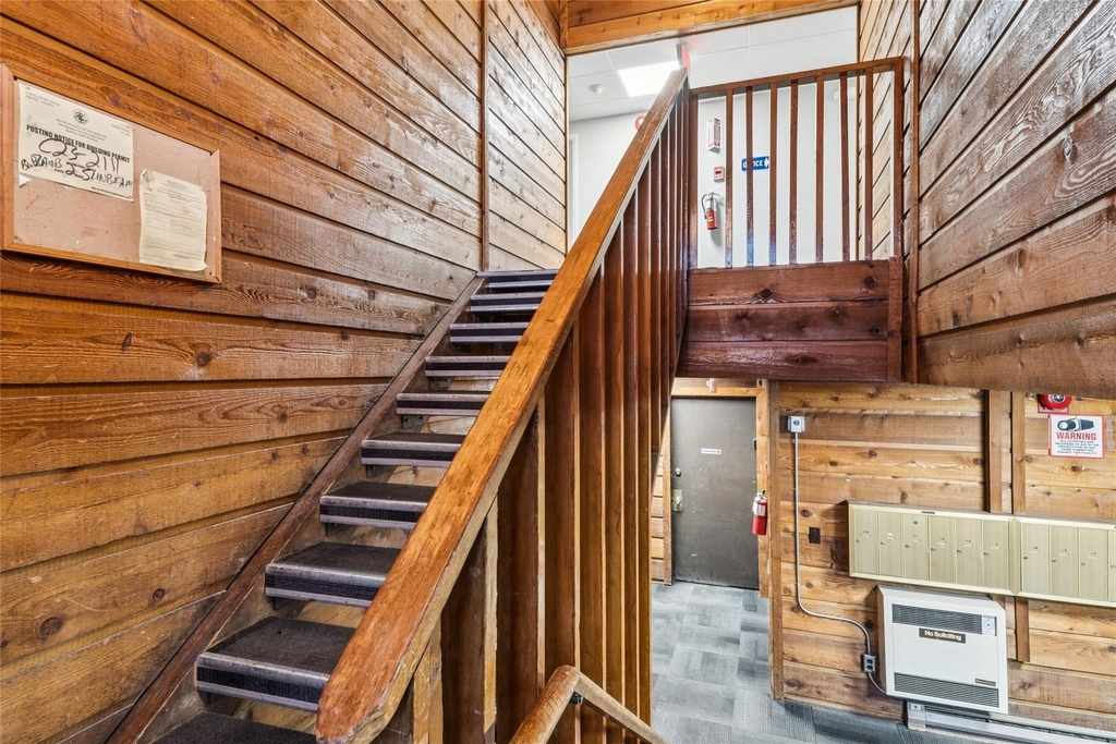 1046 W 26th Ave - Photo 6