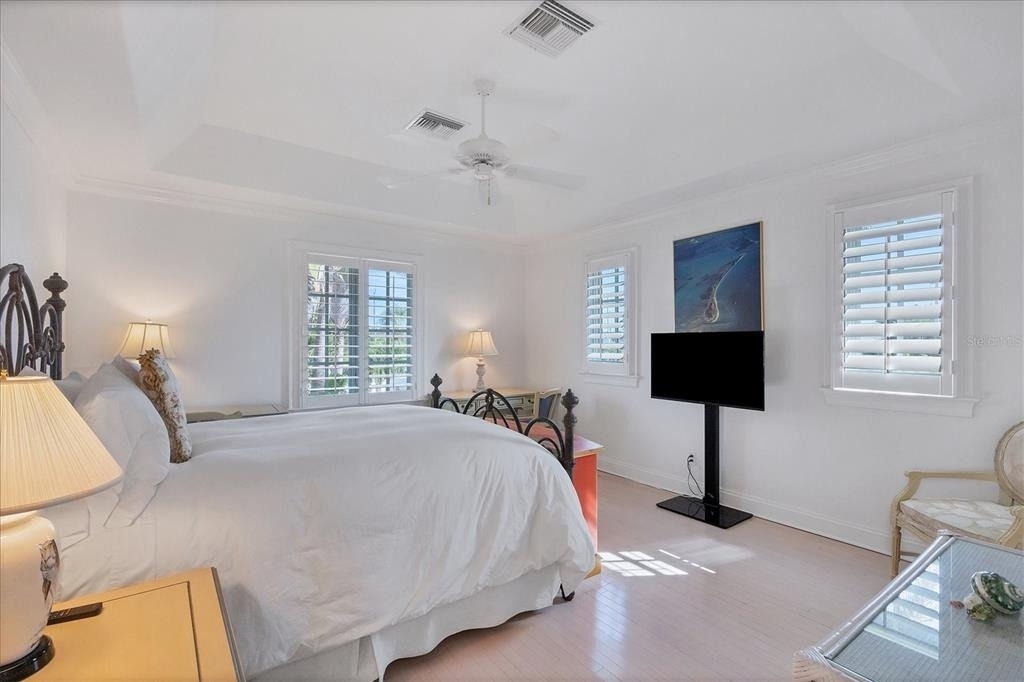 1031 10th Street W - Photo 33