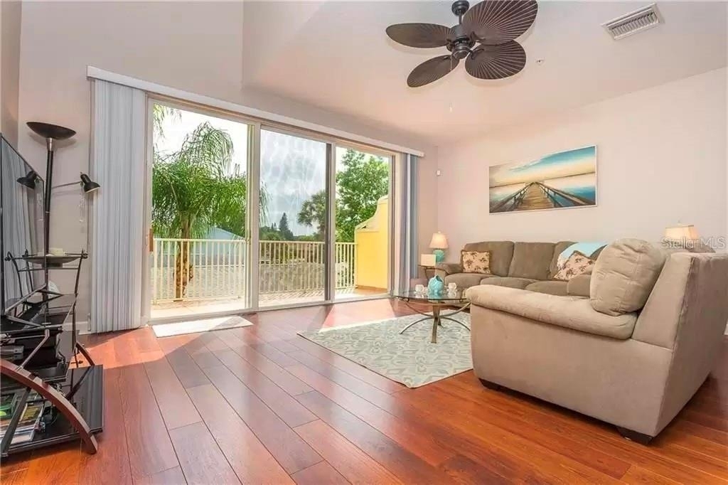 8920 Duval Lane - Photo 5